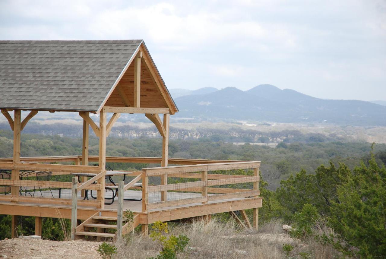 Utopia Family Home With Mountain Viewing Deck! Eksteriør billede